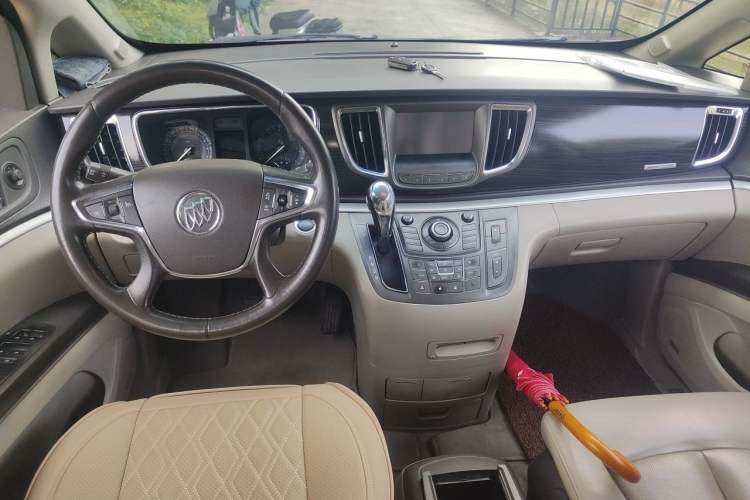 Used Buick GL8 2011 3.0L XT Luxury Business Flagship Edition Center Console