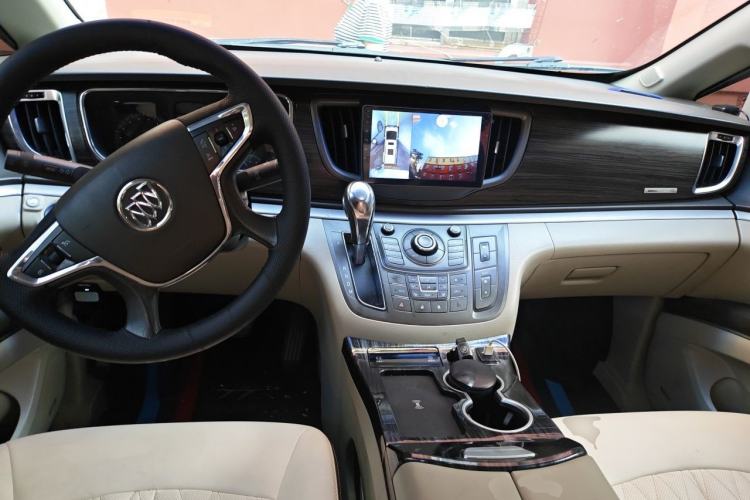 Used Buick GL8 2011 3.0L XT Luxury Business Flagship Edition Center Console
