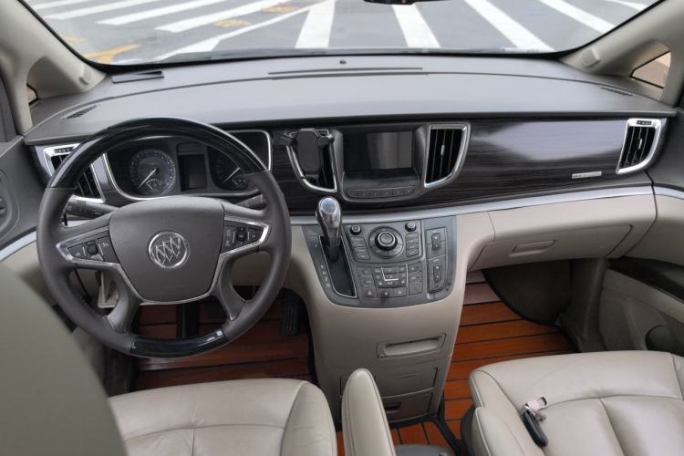 Used Buick GL8 2011 3.0L GT Luxury Business Haoya Edition Center Console