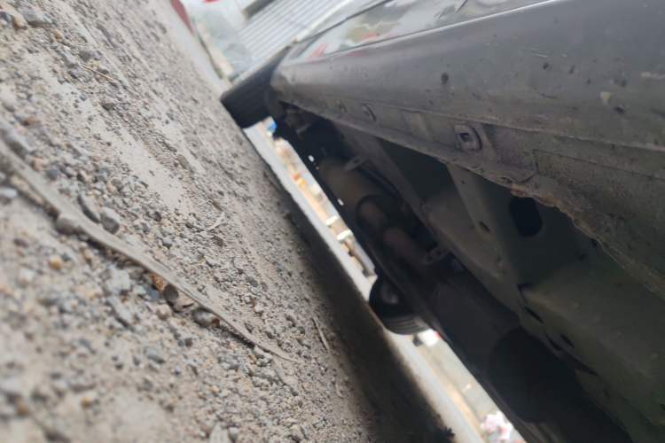 Used Buick GL8 2011 3.0L XT Luxury Business Flagship Edition Chassis Front Right