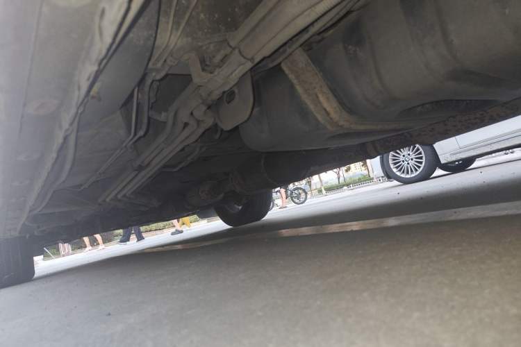 Used Buick GL8 2011 3.0L XT Luxury Business Flagship Edition Chassis Rear Left
