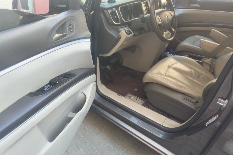 Used Buick GL8 2011 3.0L GT Luxury Business Haoya Edition Driver Seat