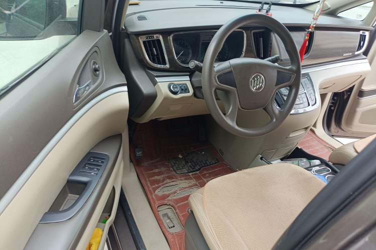 Used Buick GL8 2011 2.4L CT Luxury Business Comfort Edition Driver Seat
