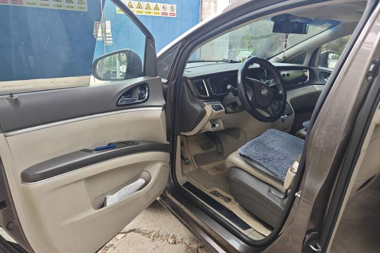 Used Buick GL8 2011 2.4L CT Luxury Business Comfort Edition Driver Seat