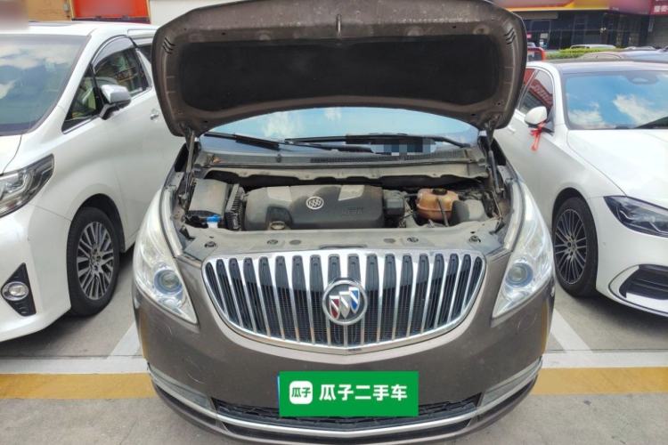 Used Buick GL8 2011 3.0L GT Luxury Business Haoya Edition Engine Bay