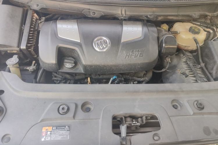 Used Buick GL8 2011 3.0L XT Luxury Business Flagship Edition Engine Bay