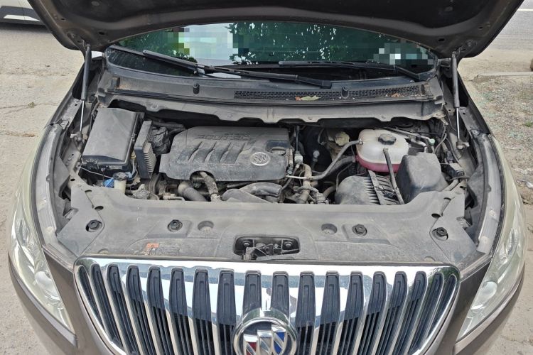Used Buick GL8 2011 2.4L CT Luxury Business Comfort Edition Engine Bay