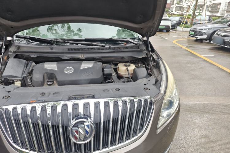 Used Buick GL8 2011 3.0L GT Luxury Business Haoya Edition Engine Bay Left