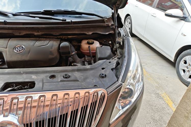 Used Buick GL8 2011 3.0L XT Luxury Business Flagship Edition Engine Bay Left