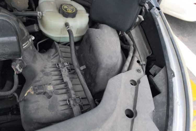 Used Buick GL8 2011 3.0L GT Luxury Business Haoya Edition Engine Bay Left