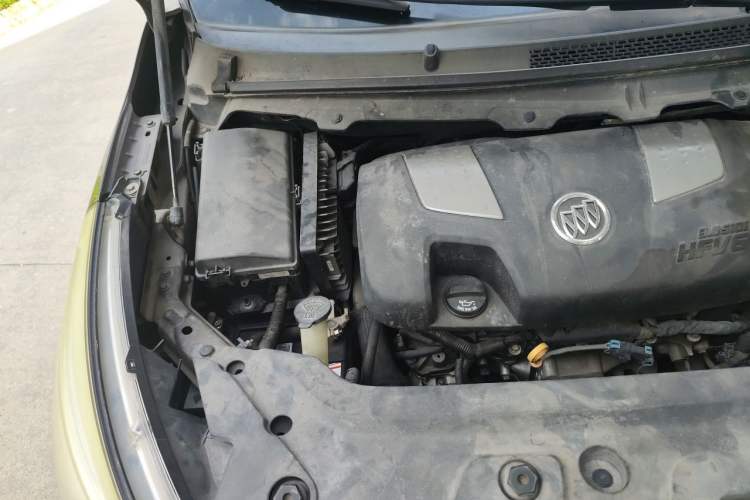 Used Buick GL8 2011 3.0L XT Luxury Business Flagship Edition Engine Bay Right