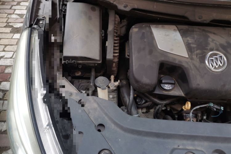 Used Buick GL8 2011 3.0L GT Luxury Business Haoya Edition Engine Bay Right