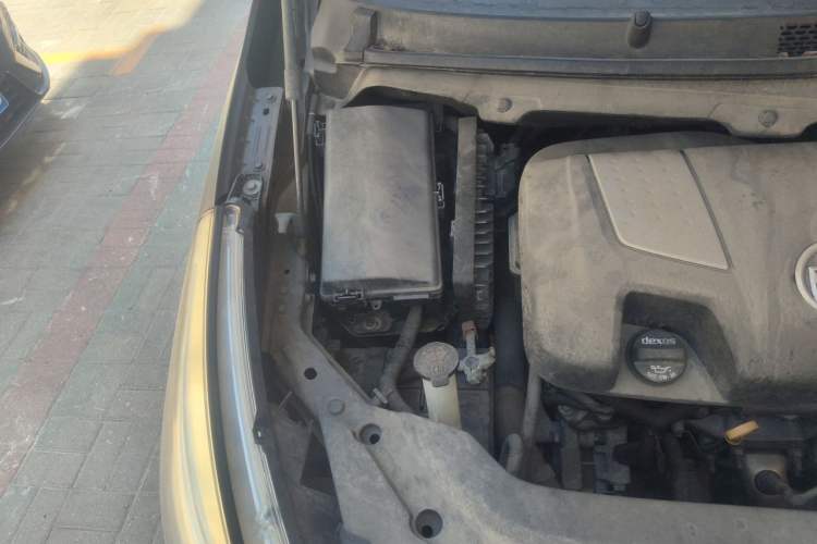 Used Buick GL8 2011 3.0L GT Luxury Business Haoya Edition Engine Bay Right