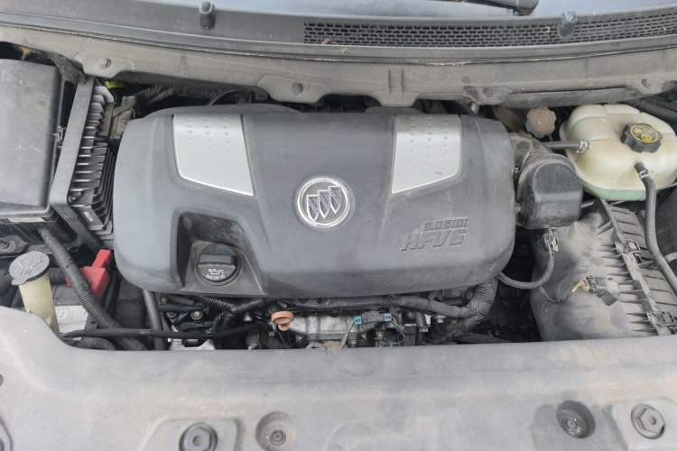 Used Buick GL8 2011 3.0L GT Luxury Business Haoya Edition Engine Bay