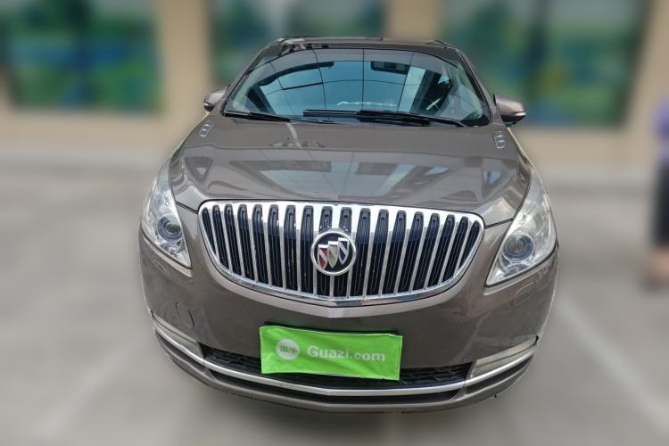 Used Buick GL8 2011 2.4L LT Luxury Business Executive Edition Front