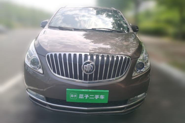 Used Buick GL8 2011 2.4L LT Luxury Business Executive Edition Front