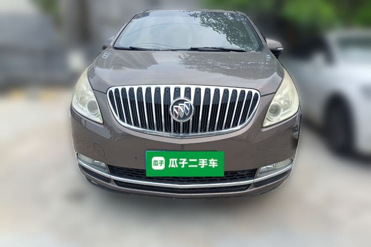 Used Buick GL8 2011 2.4L CT Luxury Business Comfort Edition Front
