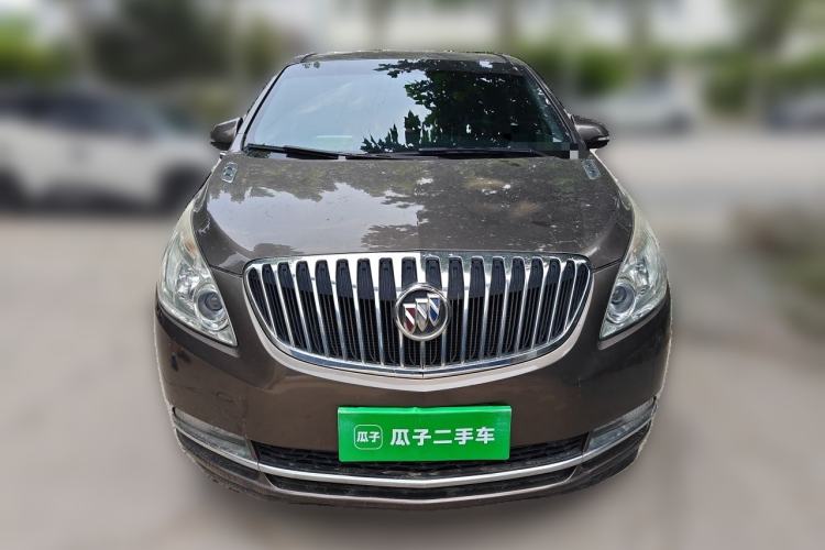 Used Buick GL8 2011 2.4L CT Luxury Business Comfort Edition Front