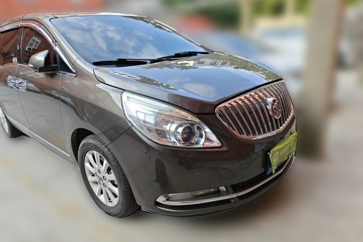 Used Buick GL8 2011 3.0L XT Luxury Business Flagship Edition Front Right 45 Deg