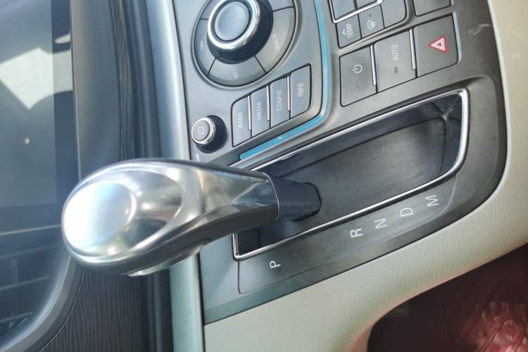 Used Buick GL8 2011 2.4L LT Luxury Business Executive Edition Gear Lever