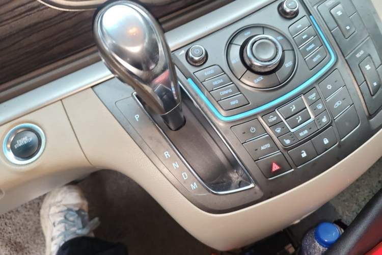 Used Buick GL8 2011 3.0L GT Luxury Business Haoya Edition Gear Lever