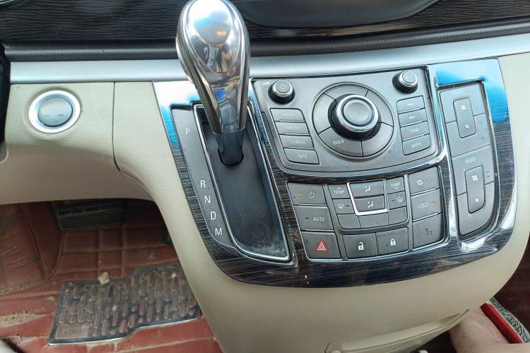 Used Buick GL8 2011 2.4L CT Luxury Business Comfort Edition Gear Lever