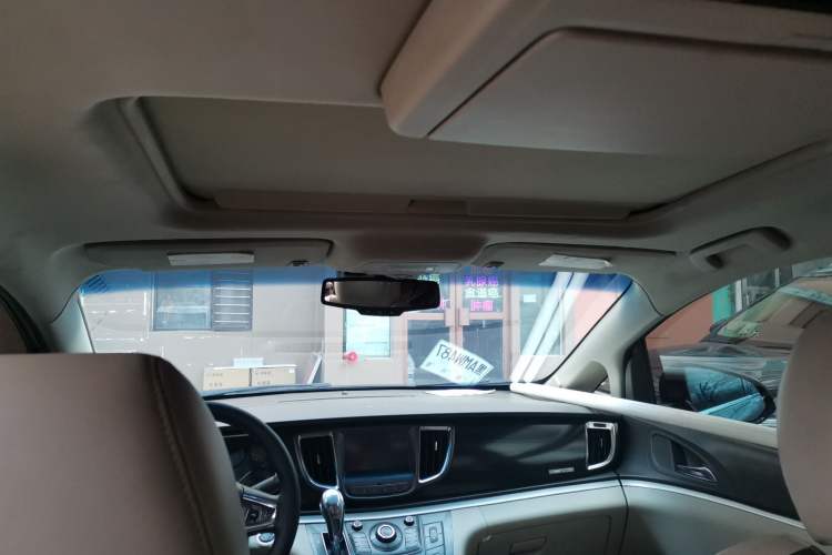 Used Buick GL8 2011 3.0L GT Luxury Business Haoya Edition Headliner