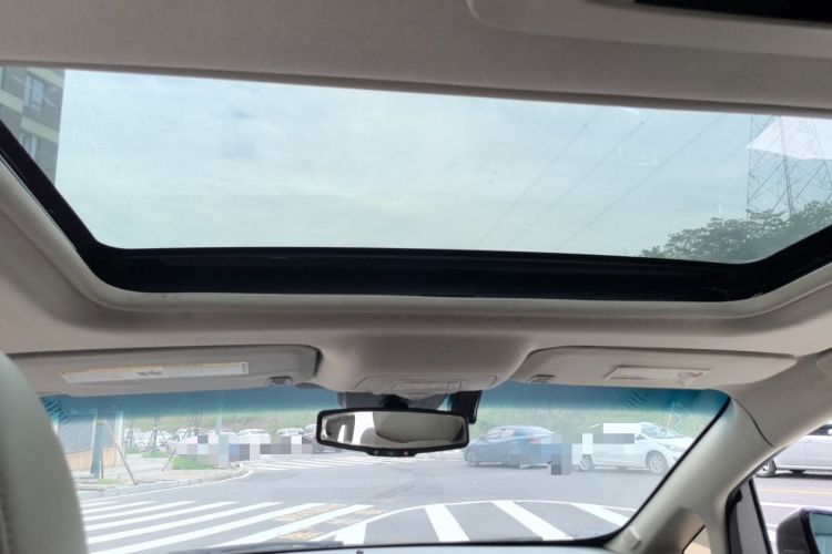 Used Buick GL8 2011 3.0L GT Luxury Business Haoya Edition Headliner