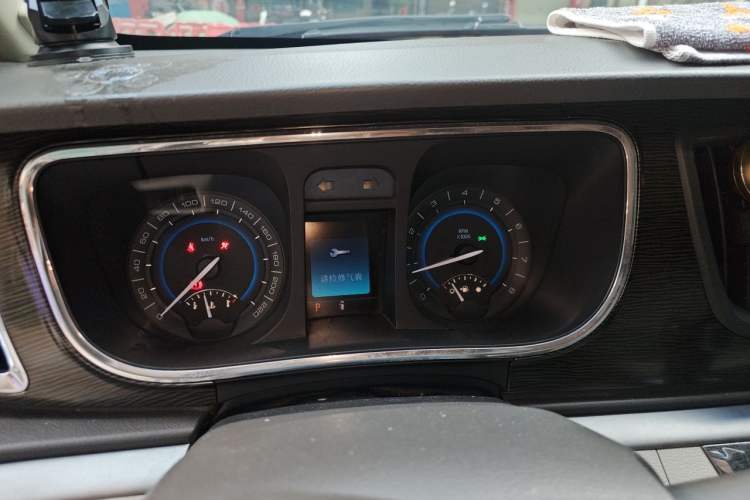 Used Buick GL8 2011 2.4L LT Luxury Business Executive Edition Instrument Cluster