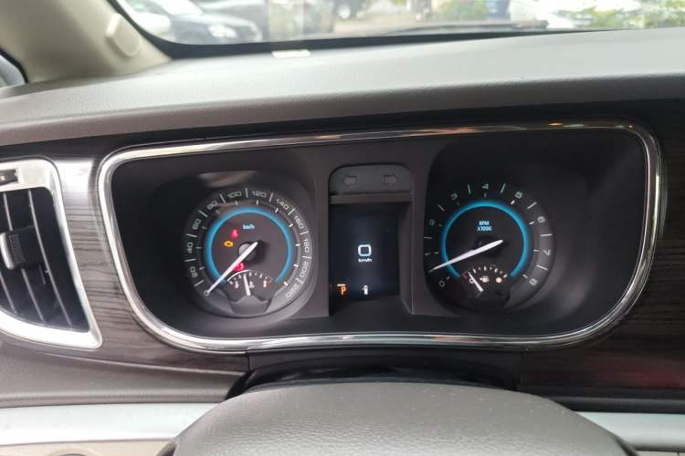 Used Buick GL8 2011 3.0L GT Luxury Business Haoya Edition Instrument Cluster