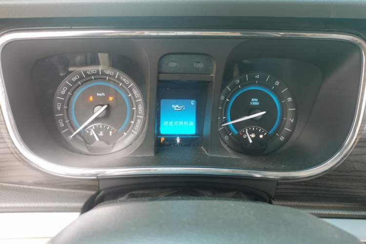 Used Buick GL8 2011 3.0L XT Luxury Business Flagship Edition Instrument Cluster