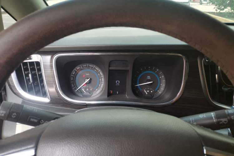Used Buick GL8 2011 3.0L GT Luxury Business Haoya Edition Instrument Cluster