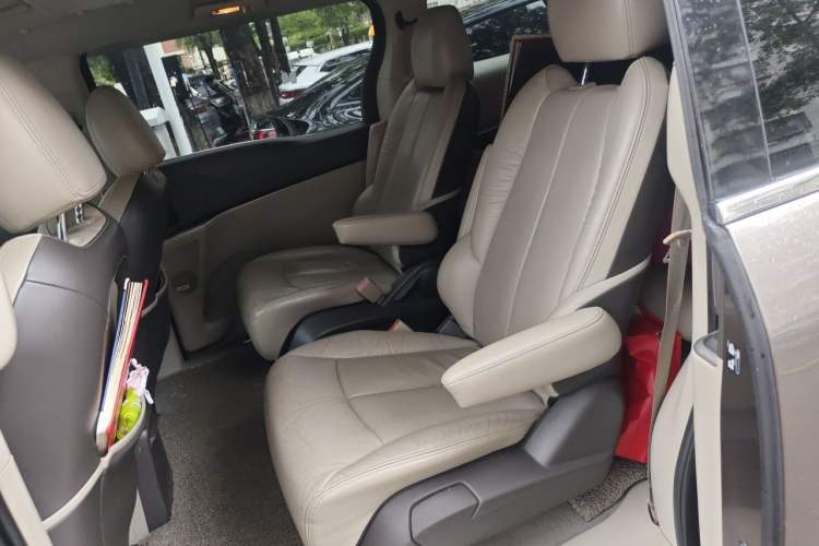 Used Buick GL8 2011 3.0L GT Luxury Business Haoya Edition Left Rear Seat