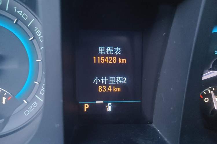 Used Buick GL8 2011 3.0L XT Luxury Business Flagship Edition Odometer Close Up