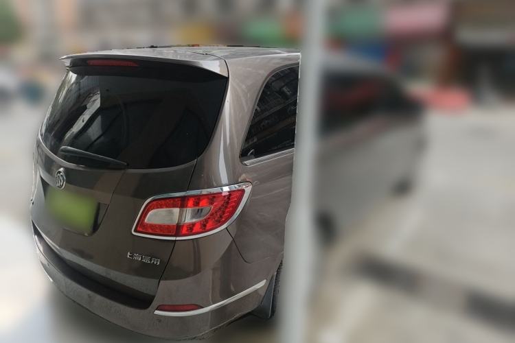 Used Buick GL8 2011 2.4L LT Luxury Business Executive Edition Rear Right 45 Deg