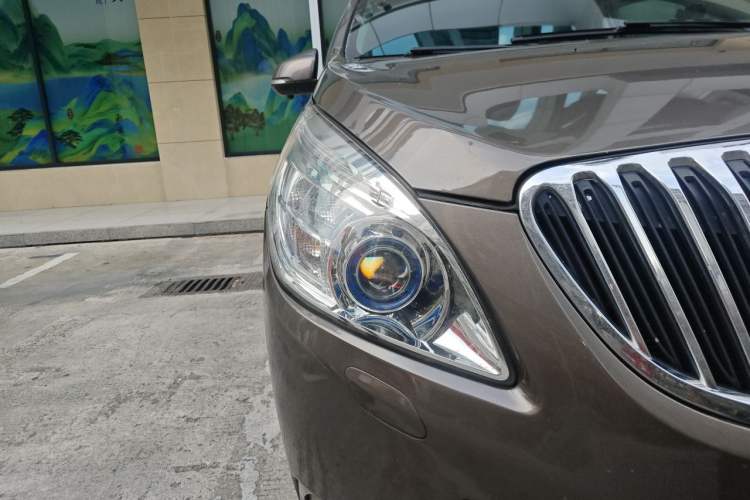 Used Buick GL8 2011 2.4L LT Luxury Business Executive Edition Right Front Headlight