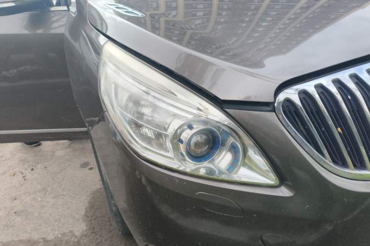 Used Buick GL8 2011 3.0L GT Luxury Business Haoya Edition Right Front Headlight