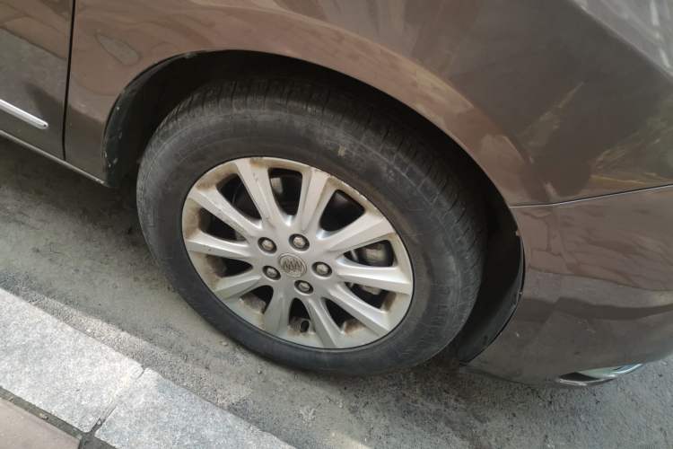 Used Buick GL8 2011 3.0L GT Luxury Business Haoya Edition Right Front Wheel Hub