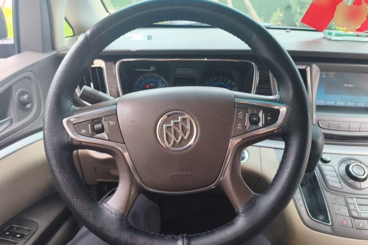 Used Buick GL8 2011 3.0L GT Luxury Business Haoya Edition Steering Wheel