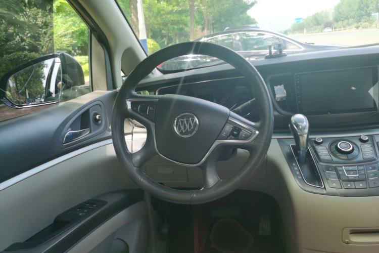 Used Buick GL8 2011 2.4L LT Luxury Business Executive Edition Steering Wheel