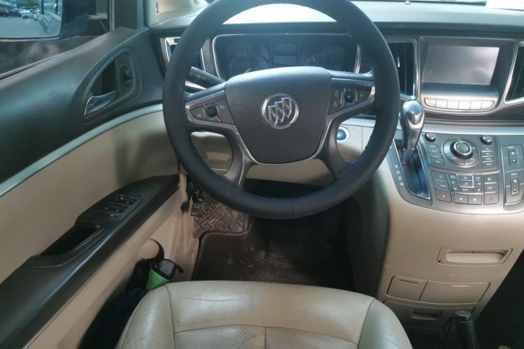 Used Buick GL8 2011 3.0L XT Luxury Business Flagship Edition Steering Wheel