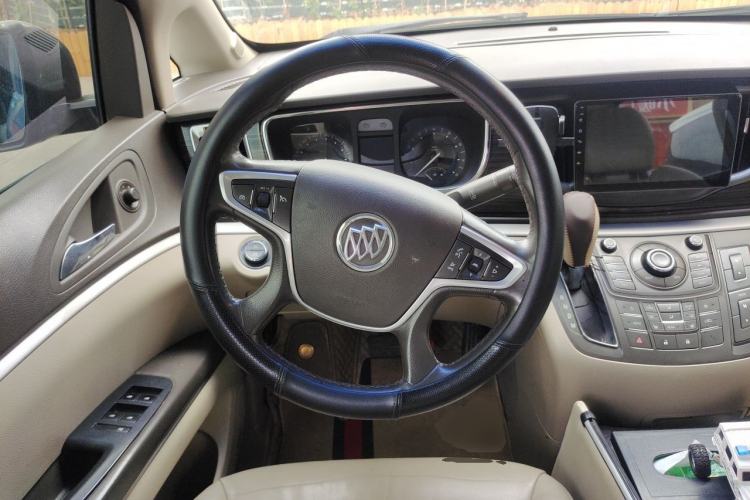 Used Buick GL8 2011 3.0L GT Luxury Business Haoya Edition Steering Wheel