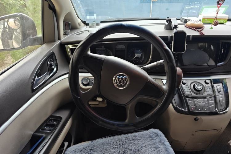 Used Buick GL8 2011 2.4L CT Luxury Business Comfort Edition Steering Wheel