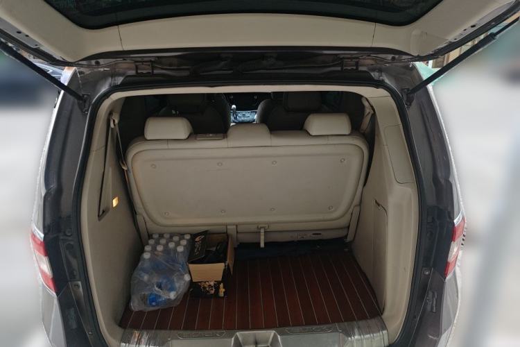 Used Buick GL8 2011 2.4L LT Luxury Business Executive Edition Trunk
