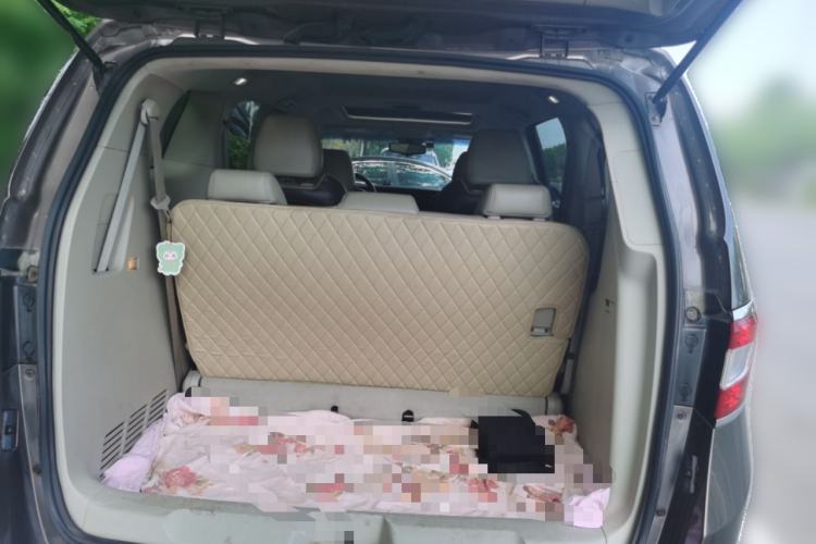 Used Buick GL8 2011 2.4L LT Luxury Business Executive Edition Trunk