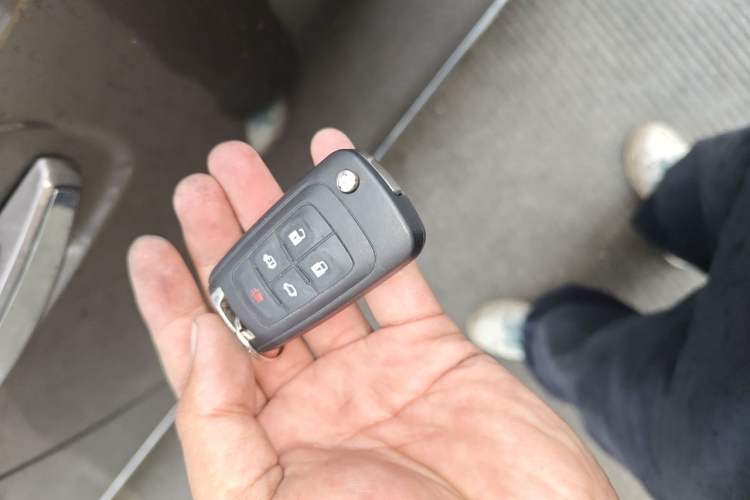Used Buick GL8 2011 3.0L GT Luxury Business Haoya Edition Vehicle Key