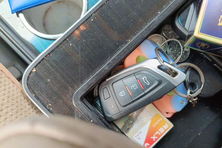 Used Buick GL8 2011 2.4L CT Luxury Business Comfort Edition Vehicle Key