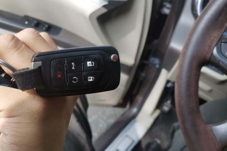 Used Buick GL8 2011 3.0L GT Luxury Business Haoya Edition Vehicle Key