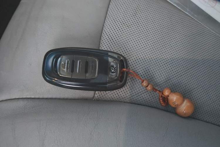 Used Buick GL8 2011 3.0L XT Luxury Business Flagship Edition Vehicle Key