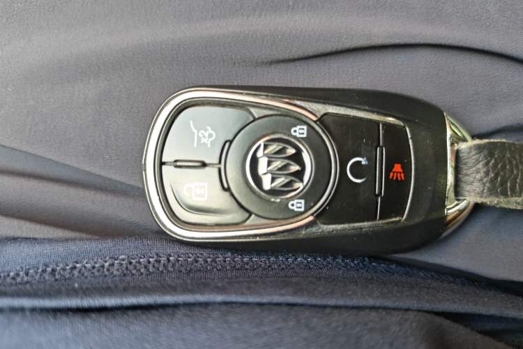 Used Buick GL8 2011 3.0L XT Luxury Business Flagship Edition Vehicle Key